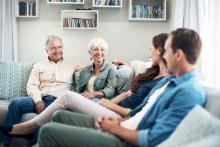 Mère, père et enfants adultes